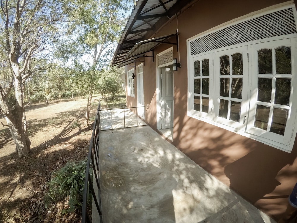 apsaras resort sigiriya