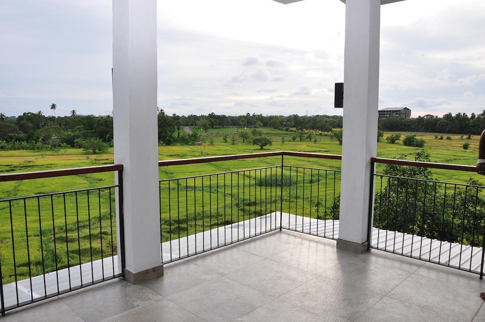 green view resort anuradhapura