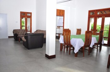 green view resort anuradhapura
