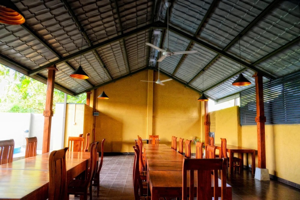 green view resort anuradhapura