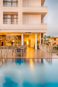 north gate by jetwing