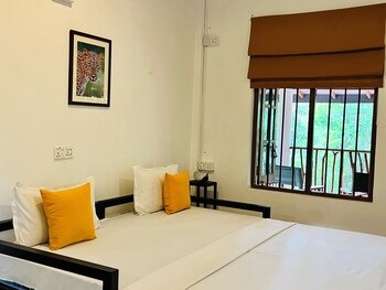 funky leopard safari lodge bordering yala national park hostel