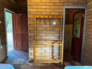 funky leopard safari lodge bordering yala national park hostel