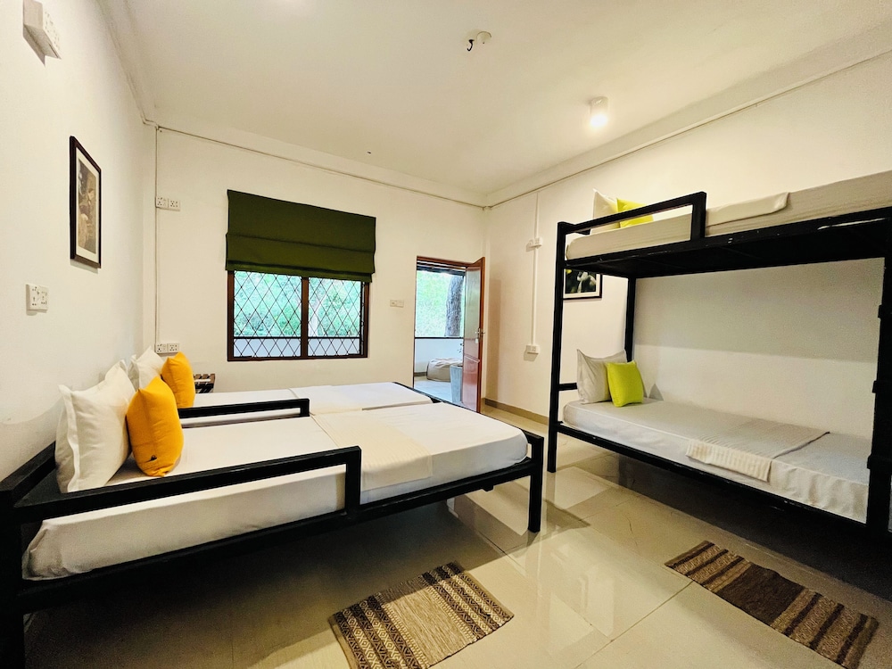 funky leopard safari lodge bordering yala national park hostel