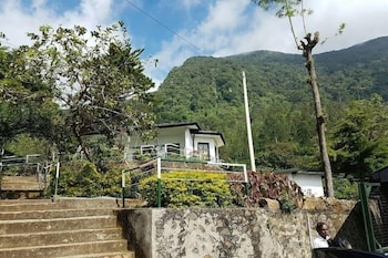 Royal Eco Resort,In Diyathalawa,2.5 star
