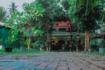la safari inn tissamaharama