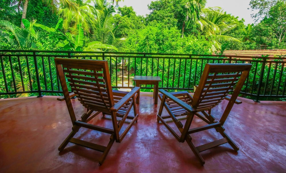 la safari inn tissamaharama
