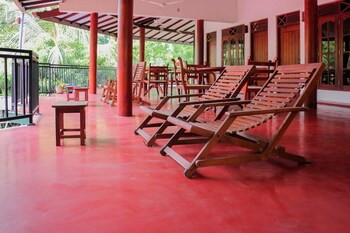 la safari inn tissamaharama