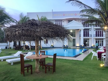 Crystal Resort Dickwella,Dikwella>>Dickwella,3.5 star