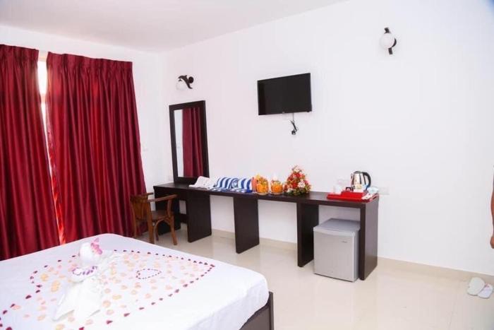 crystal resort dickwella