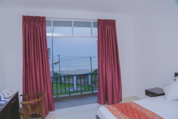 crystal resort dickwella