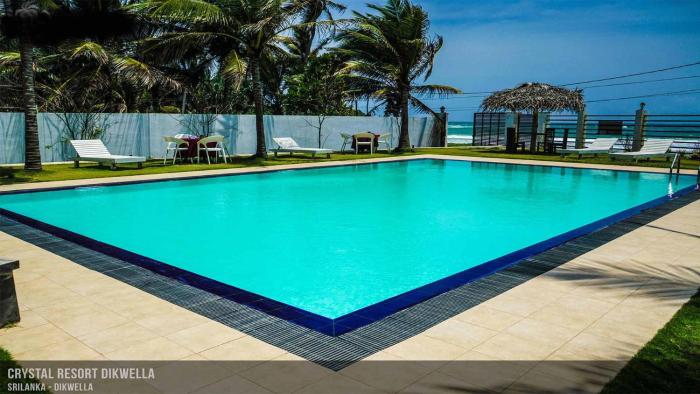 crystal resort dickwella