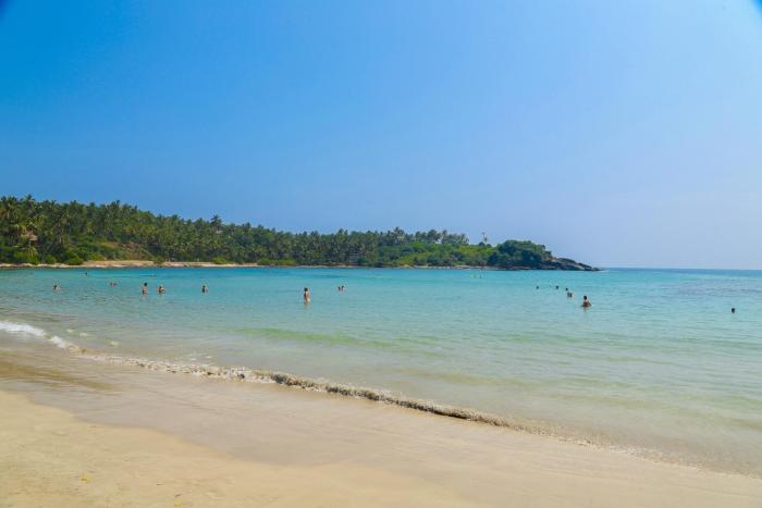 crystal resort dickwella