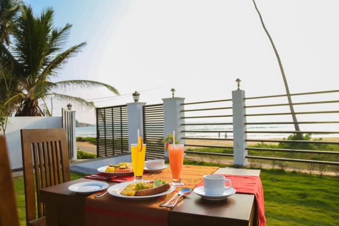 crystal resort dickwella