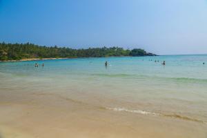 crystal resort dickwella