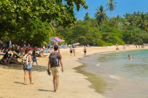 crystal resort dickwella