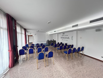 hotel minerva