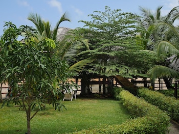 hideaway lodge