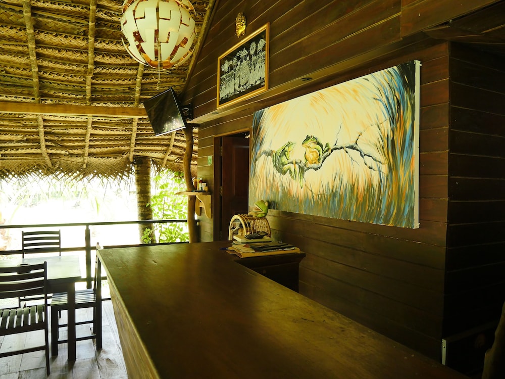 hideaway lodge