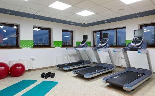 hampton by hilton astana triumphal arch