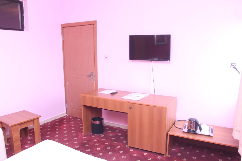 grand ibro hotel annex