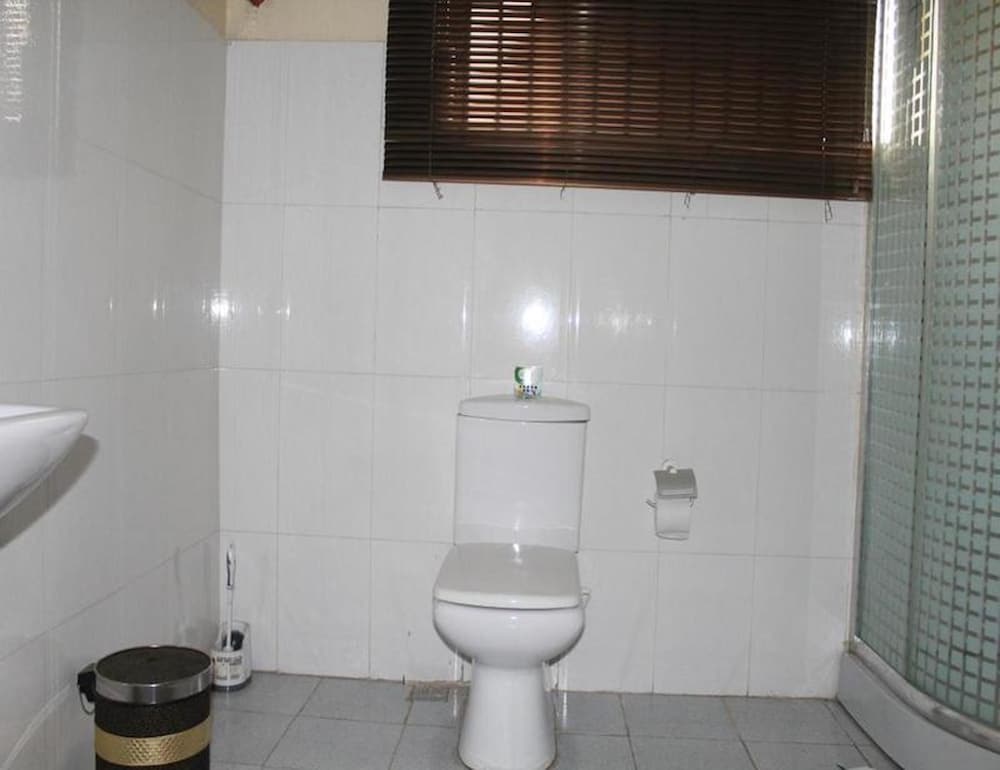 tyndale residence ltd