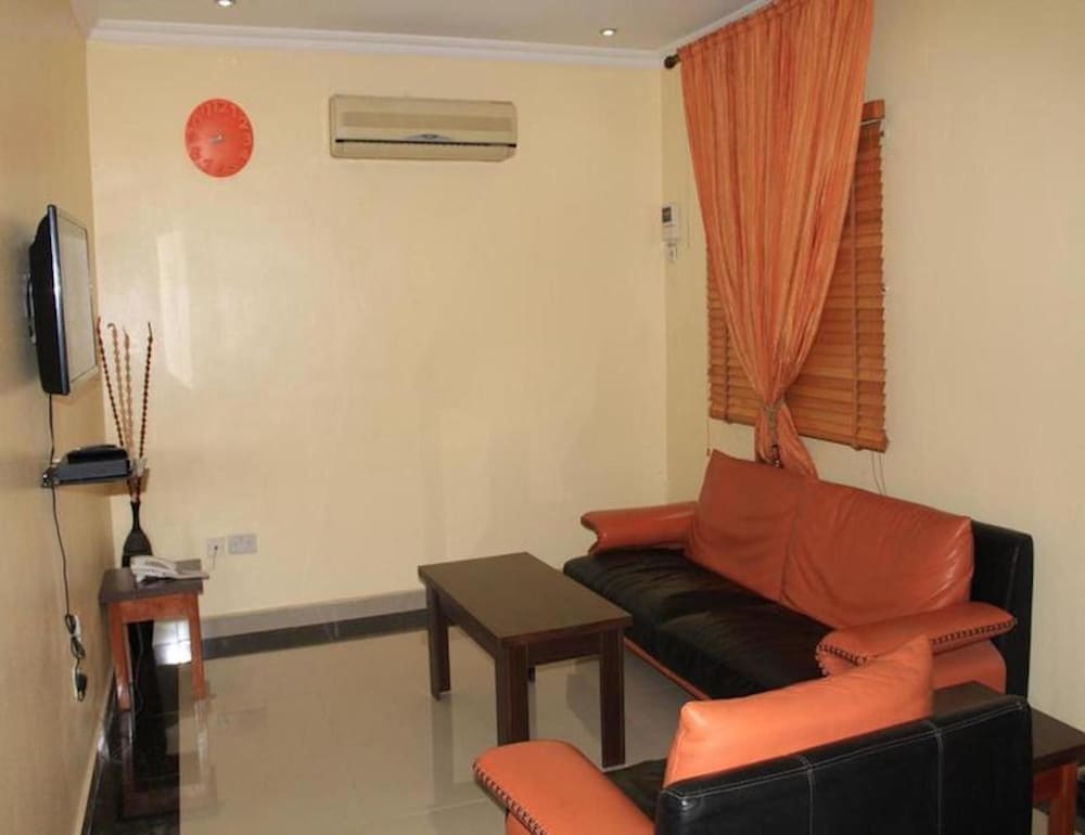 tyndale residence ltd