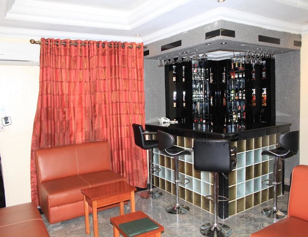 tyndale residence ltd