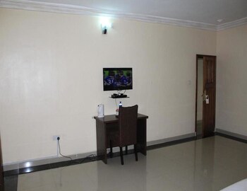 tyndale residence ltd