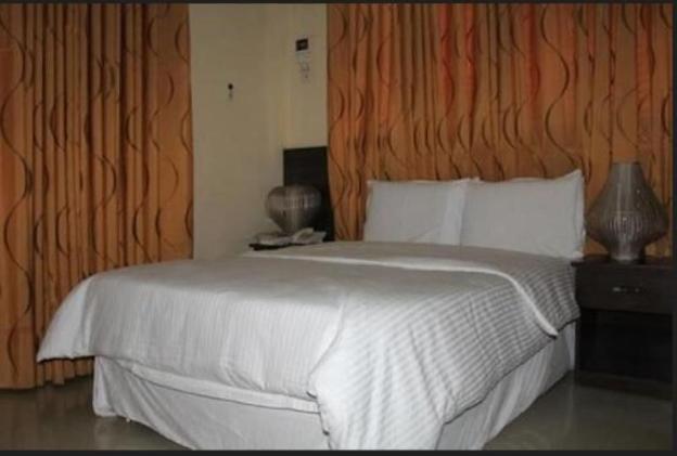 tyndale residence ltd