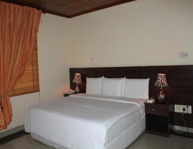 tyndale residence ltd