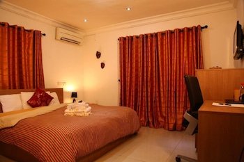 lekki suites