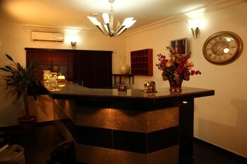 lekki suites