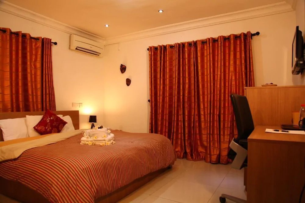 lekki suites