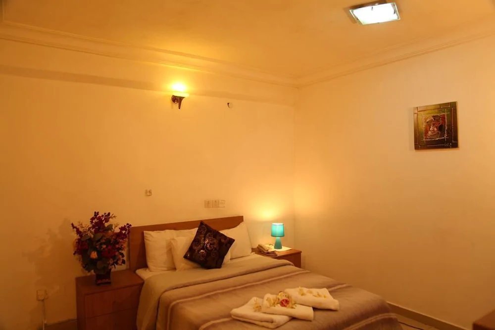 lekki suites