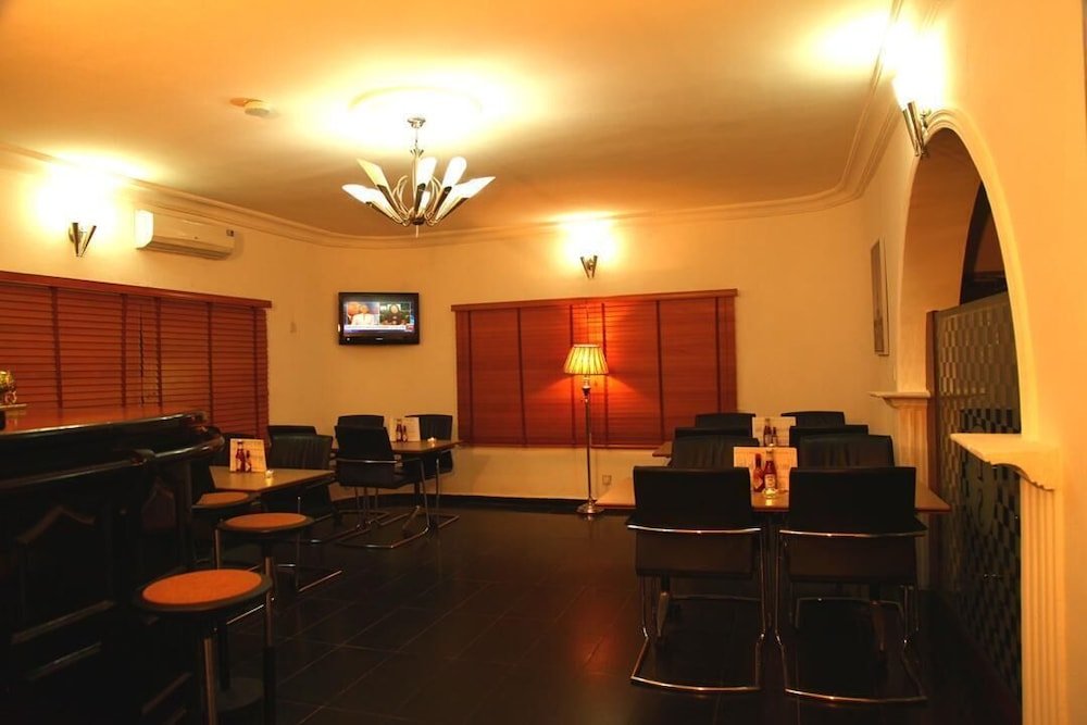 lekki suites