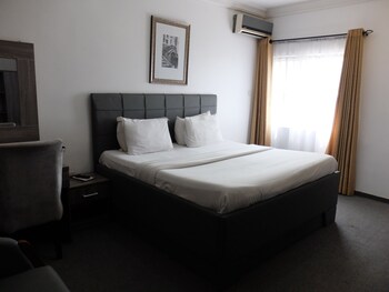 bjorne suites