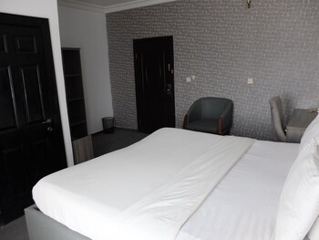bjorne suites