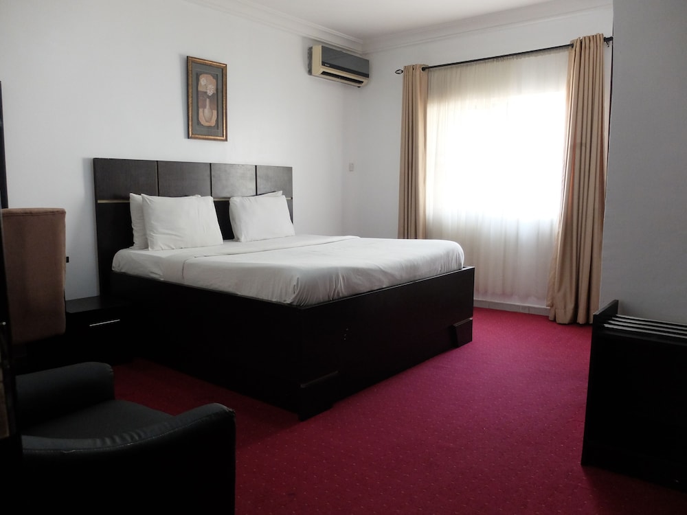 bjorne suites