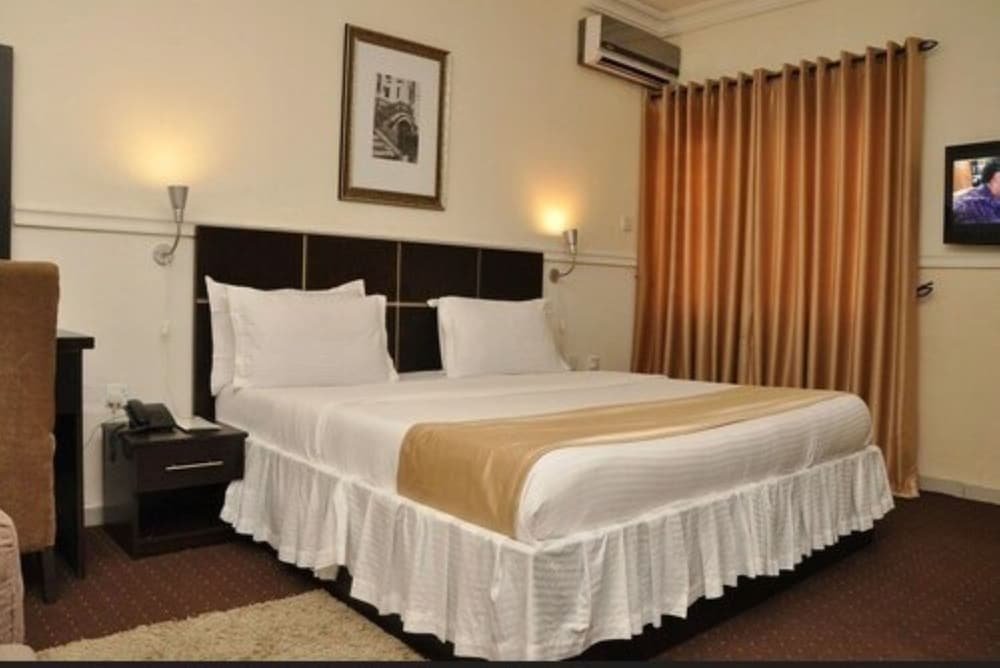 bjorne suites