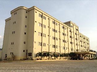 pinnacle hotels and suites