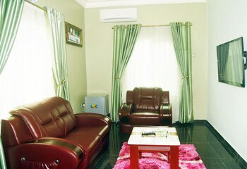 milestone hotel