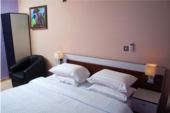 milestone hotel