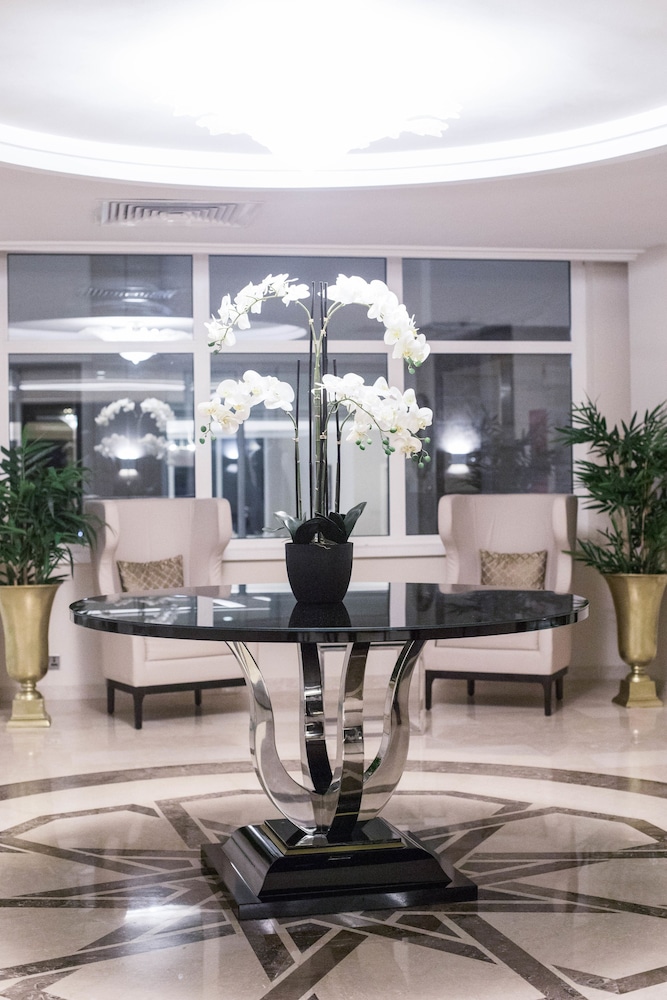 fraser suites abuja