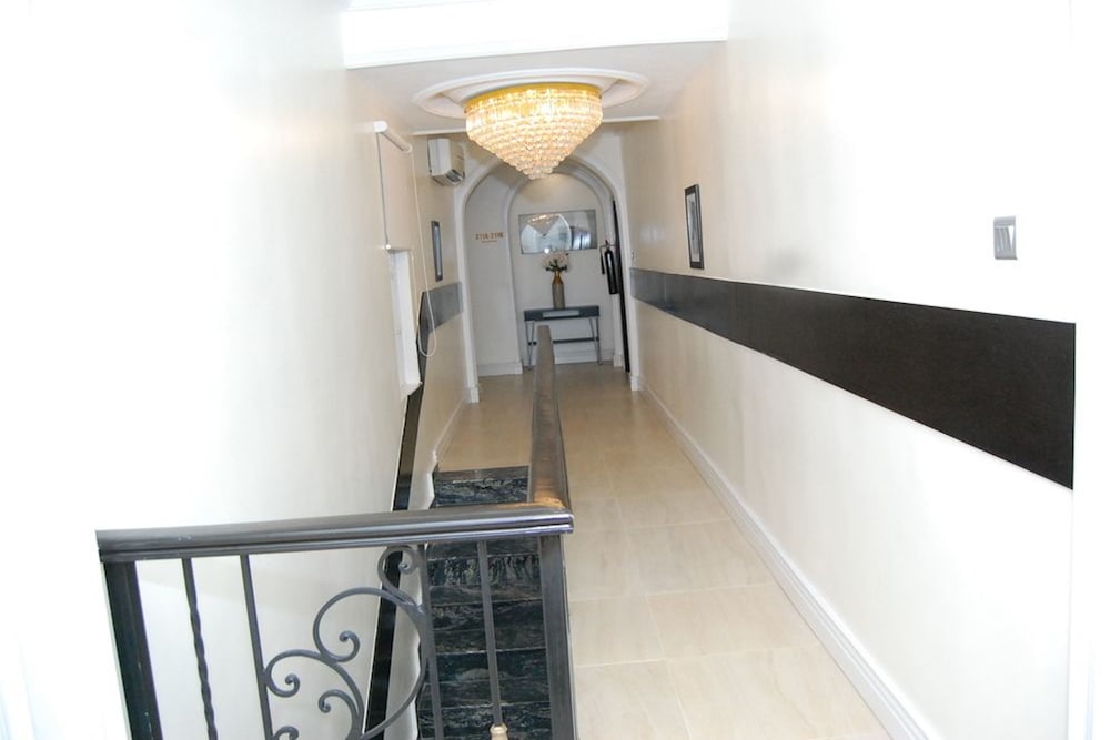 the montrose hotel lekki