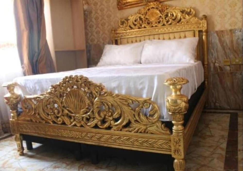 grand emperor hotel