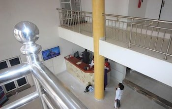 roses regency hotel and suites