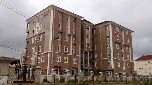 roses regency hotel and suites