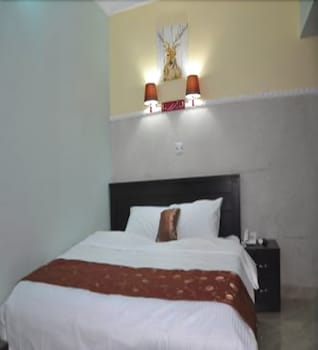 grand capital hotel