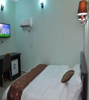 grand capital hotel